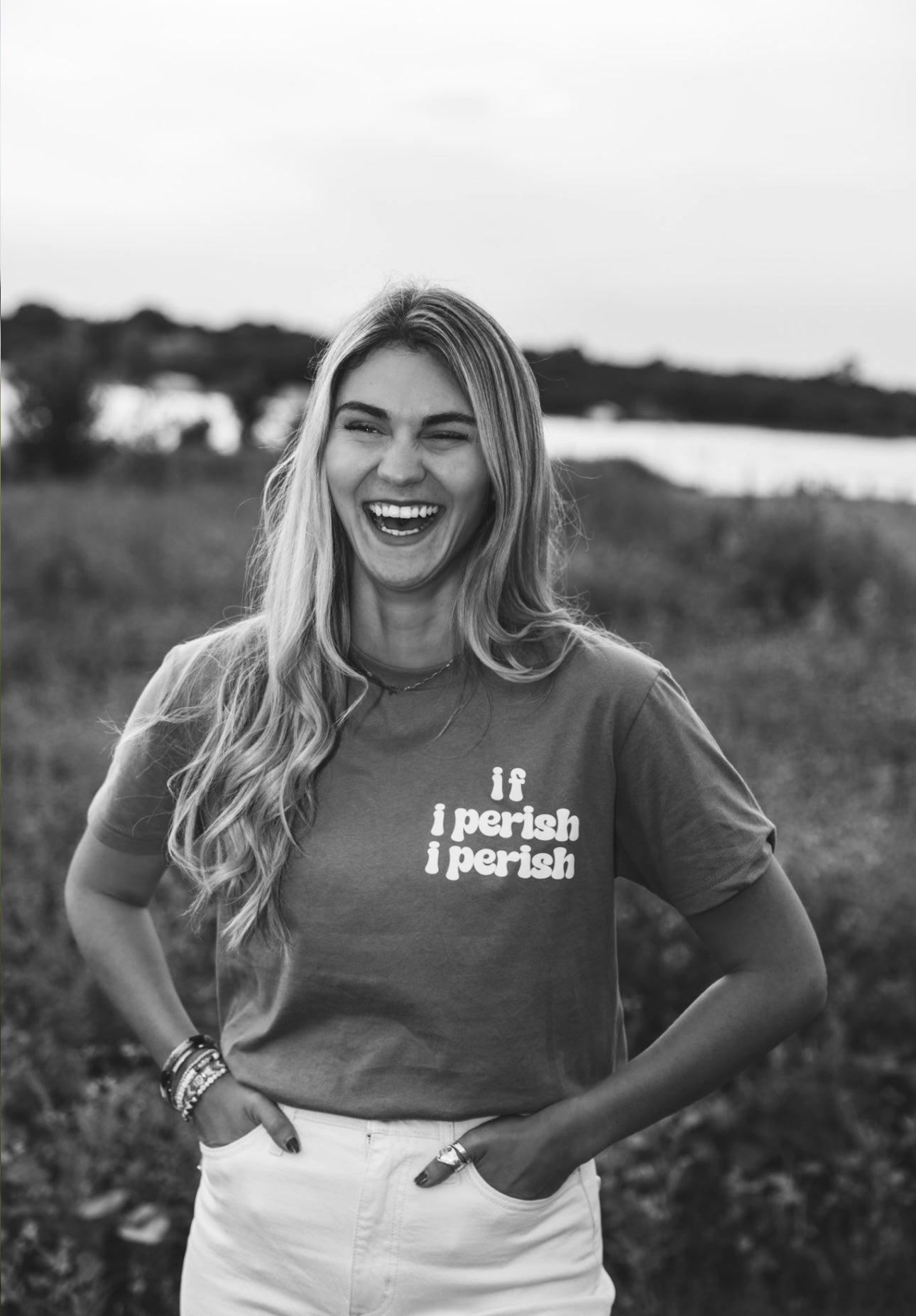 Esthers Arise light olive Tee