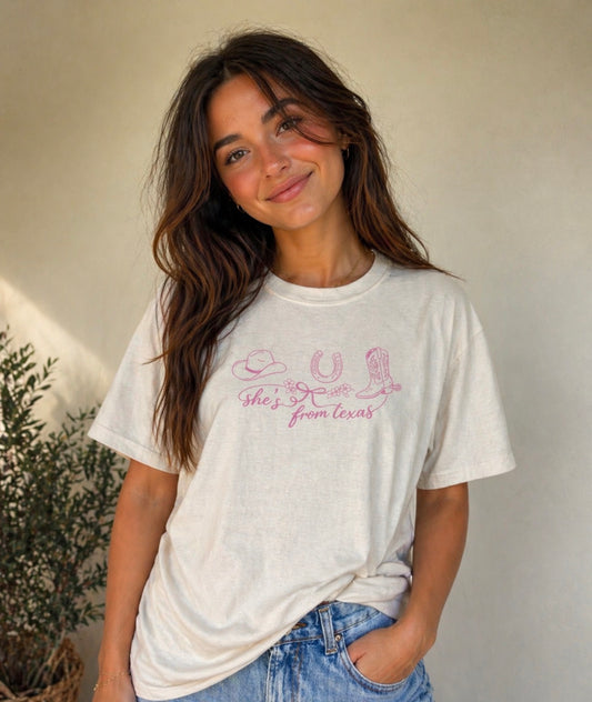 She's from tx 🤠 (comfort color tee)